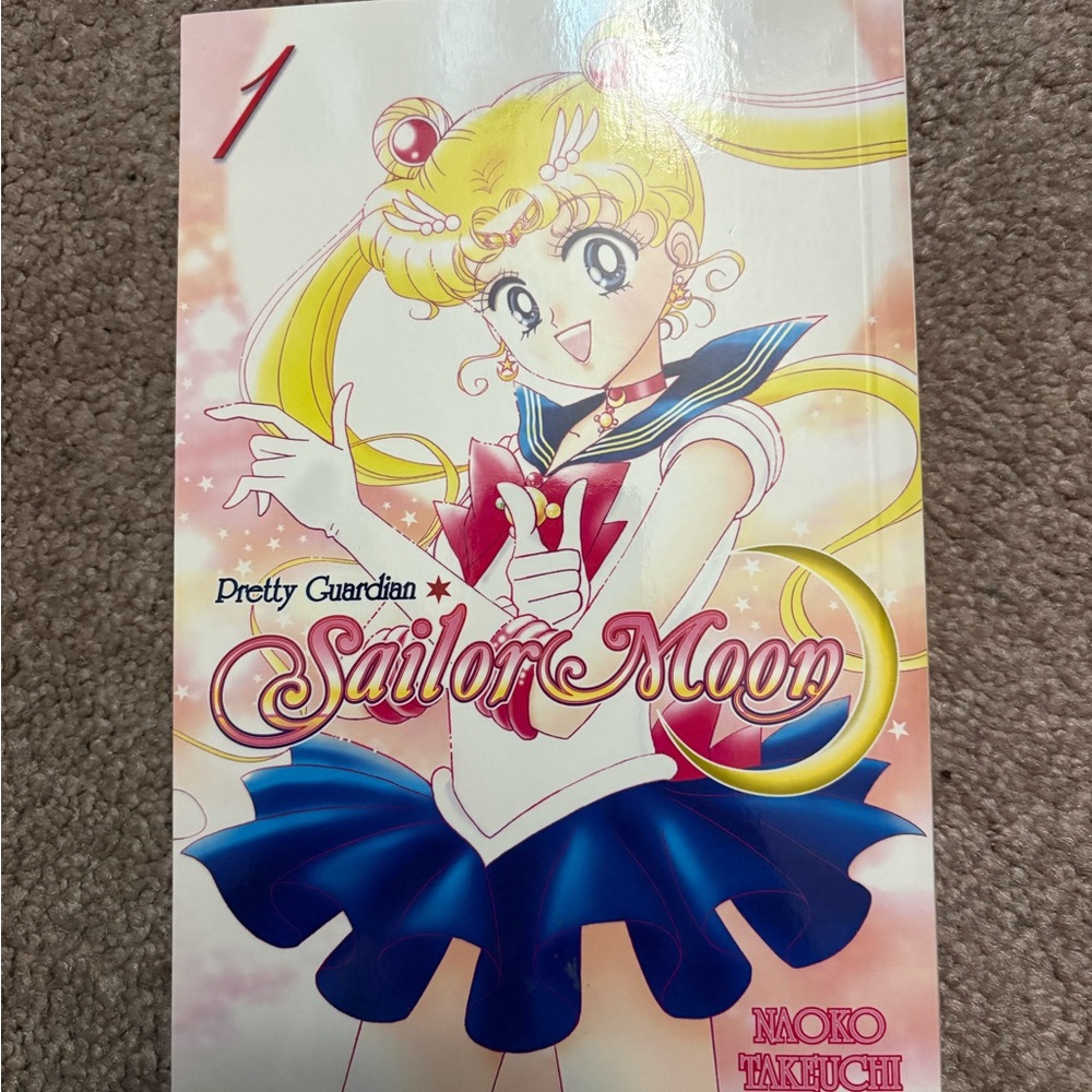 Sailormoon Manga volumes 1,2,3,4,5,10,&11 - Picture 3 of 9